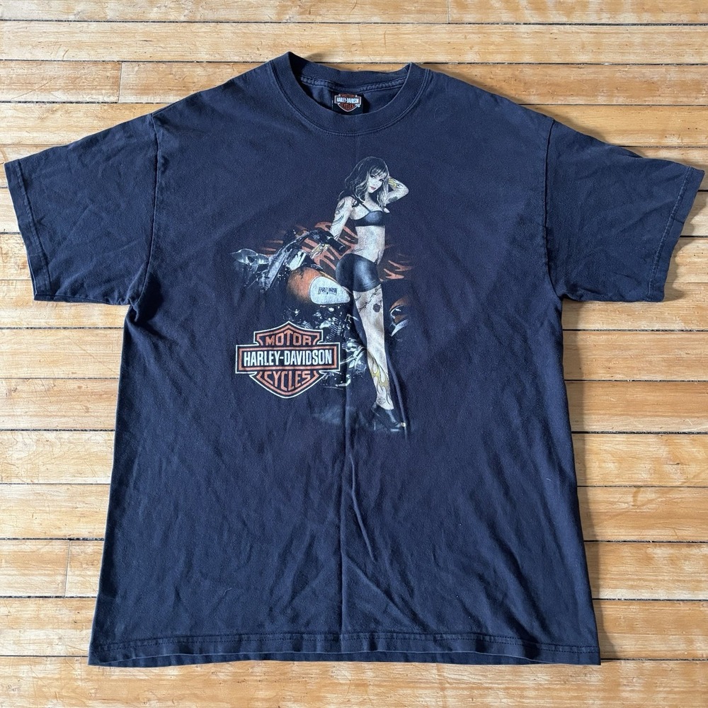 VTG Harley Davidson Pinup Girl T-Shirt Size L Faded Black Biker Sexy y2k